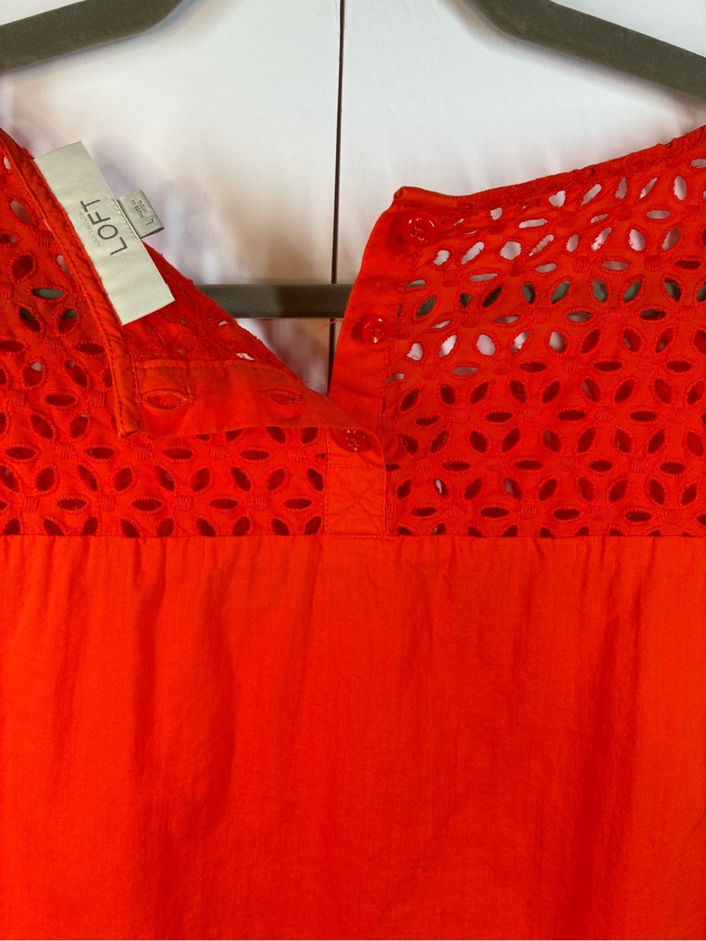 LOFT Bright Orange Eyelet Lace Yoke Short Sleeve Blouse Size Large - Picture 7 of 7